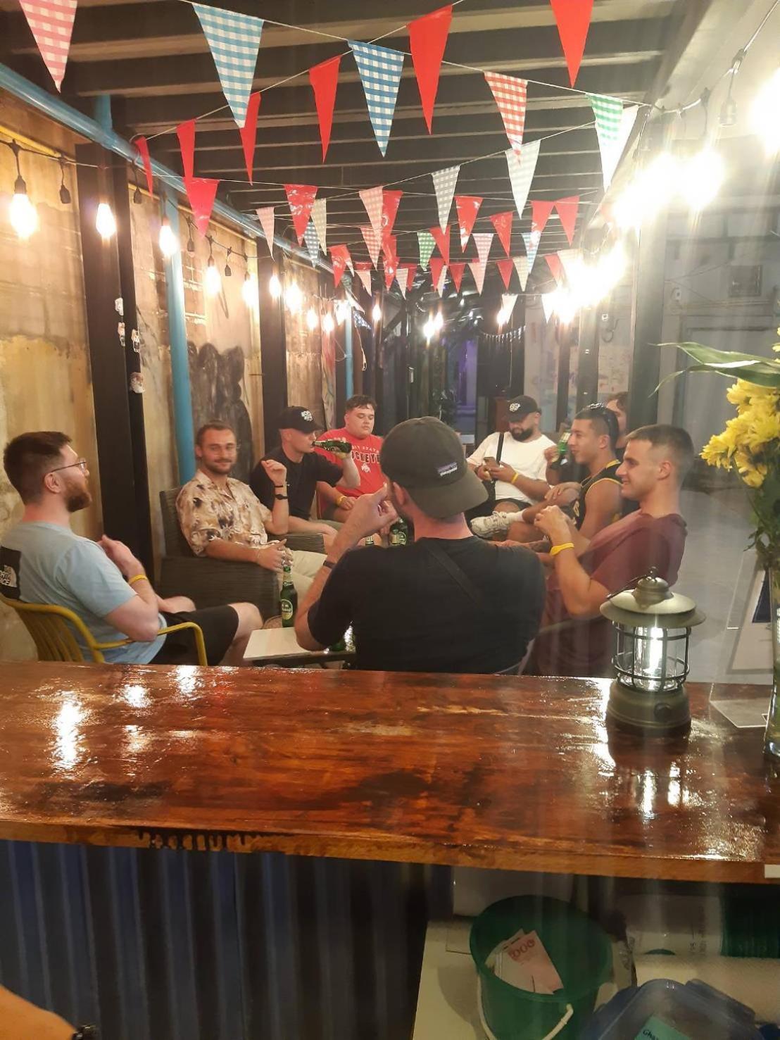 Area81 Hideout Hostel Bangkok Extérieur photo